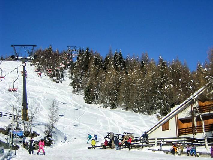Location de vacances pour 8 personnes, avec terrasse ainsi que vue et jardin, animaux acceptés à Teglio - 3