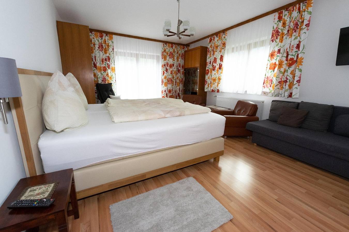 Ganze Ferienwohnung, Geräumige Wohnung in Gemeinde Flattach mit Großer Terrasse in Flattach, Oberkärnten