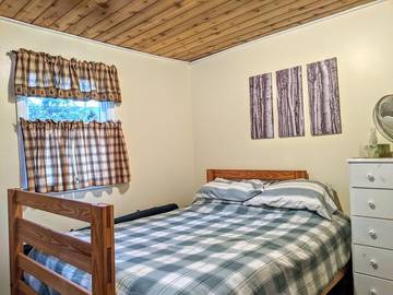 Cabin for 6 Guests in Meredith (NH), Lake Winnipesaukee, Picture 3