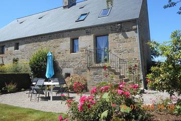 Gîte pour 4 personnes, avec jardin dans le Calvados