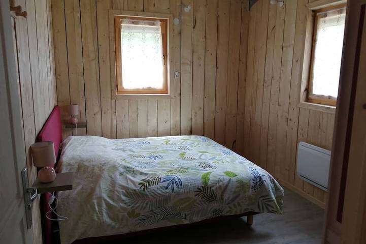 Location de vacances pour 6 personnes, avec jardin ainsi que sauna et jacuzzi, animaux acceptés à Saint-Quirin - 3