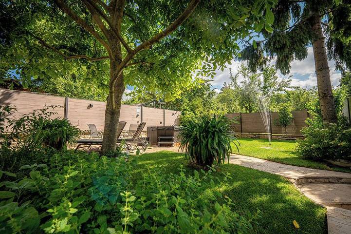 Ferienhaus für 15 Personen, mit Garten und Terrasse sowie Whirlpool, mit Haustier in Weimar