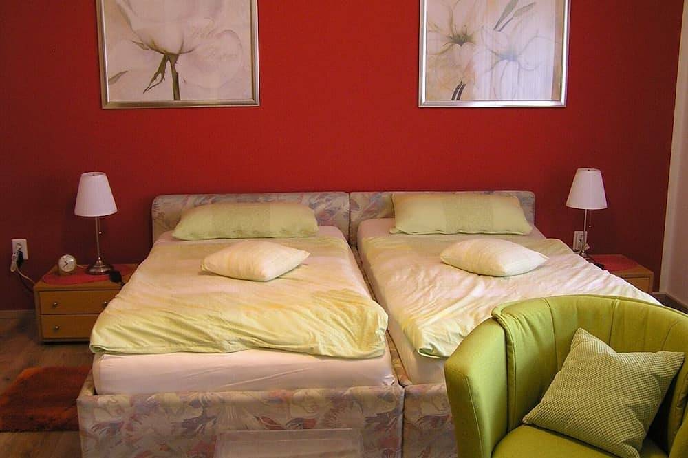Ganze Wohnung, 2-room apartment/terrace in Bad Bocklet in Bad Bocklet, Rhön-Bayern