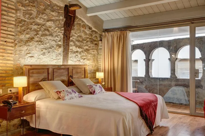 Hotel für 10 Personen, mit Garten und Terrasse - 1