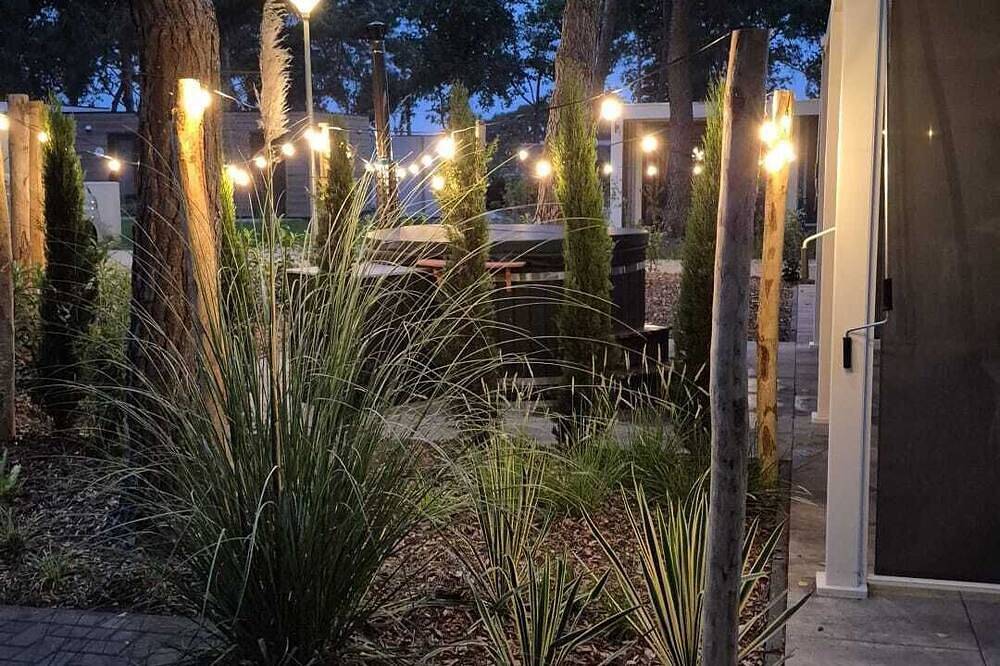 Casa Sallandia With Outdoor Wellness! in Sallandse Heuvelrug
