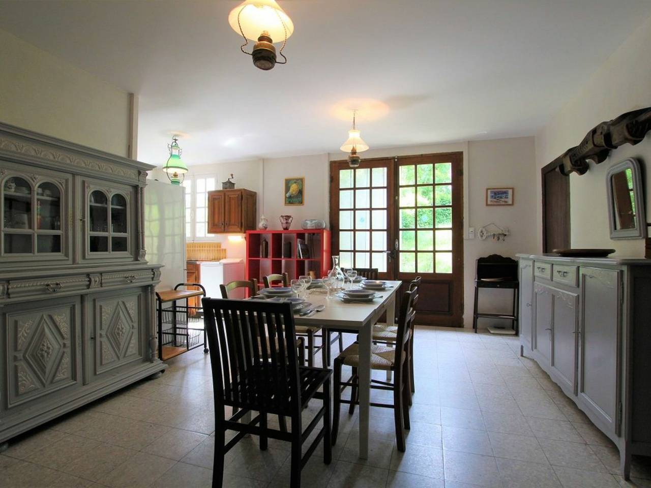 Maison familiale avec terrasse, grand terrain et proche de la rivière - Alleyras, 6 pers. in Alleyras, Haute-Loire