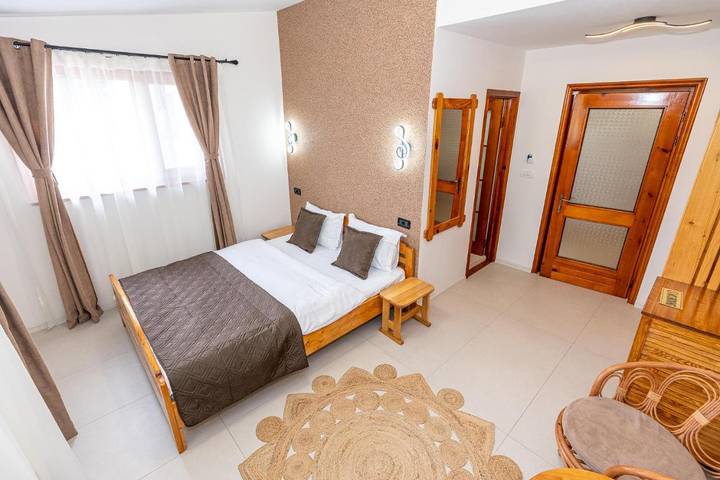 Maison d’hôte pour 4 personnes, avec vue ainsi que jardin et terrasse dans Constanța - 2