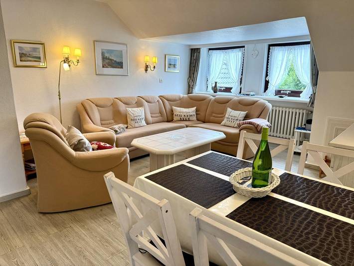 Ganze Wohnung, Gemütliche 2-Zimmer Ferienwohnung für 2 Personen, strandnah in Westerland in Westerland, Sylt (Gemeinde)