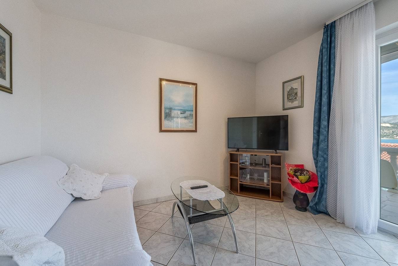 Geheel appartement, Apartment Buljan A2 with Sea View in Mastrinka, Čiovo