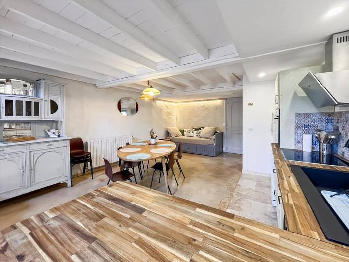 Gîte pour 2 personnes, avec terrasse et vue à La Roquebrussanne - 4
