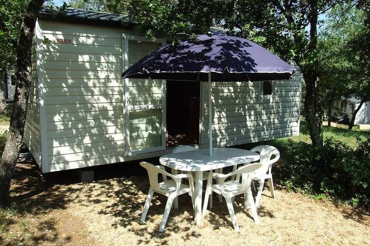 Mobil home pour 4 personnes à Junas