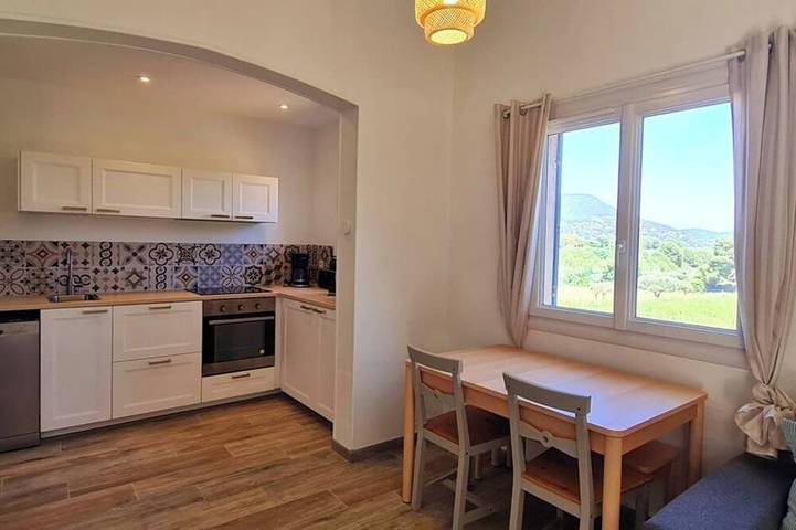 Gîte pour 4 personnes, avec piscine