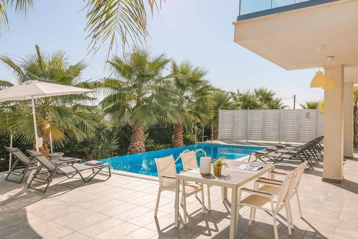 Villa pour 7 personnes, avec terrasse dans Skala - 3