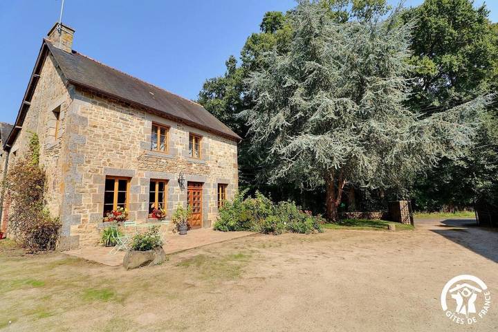 Cottage pour 4 personnes, avec jardin dans Lanrigan