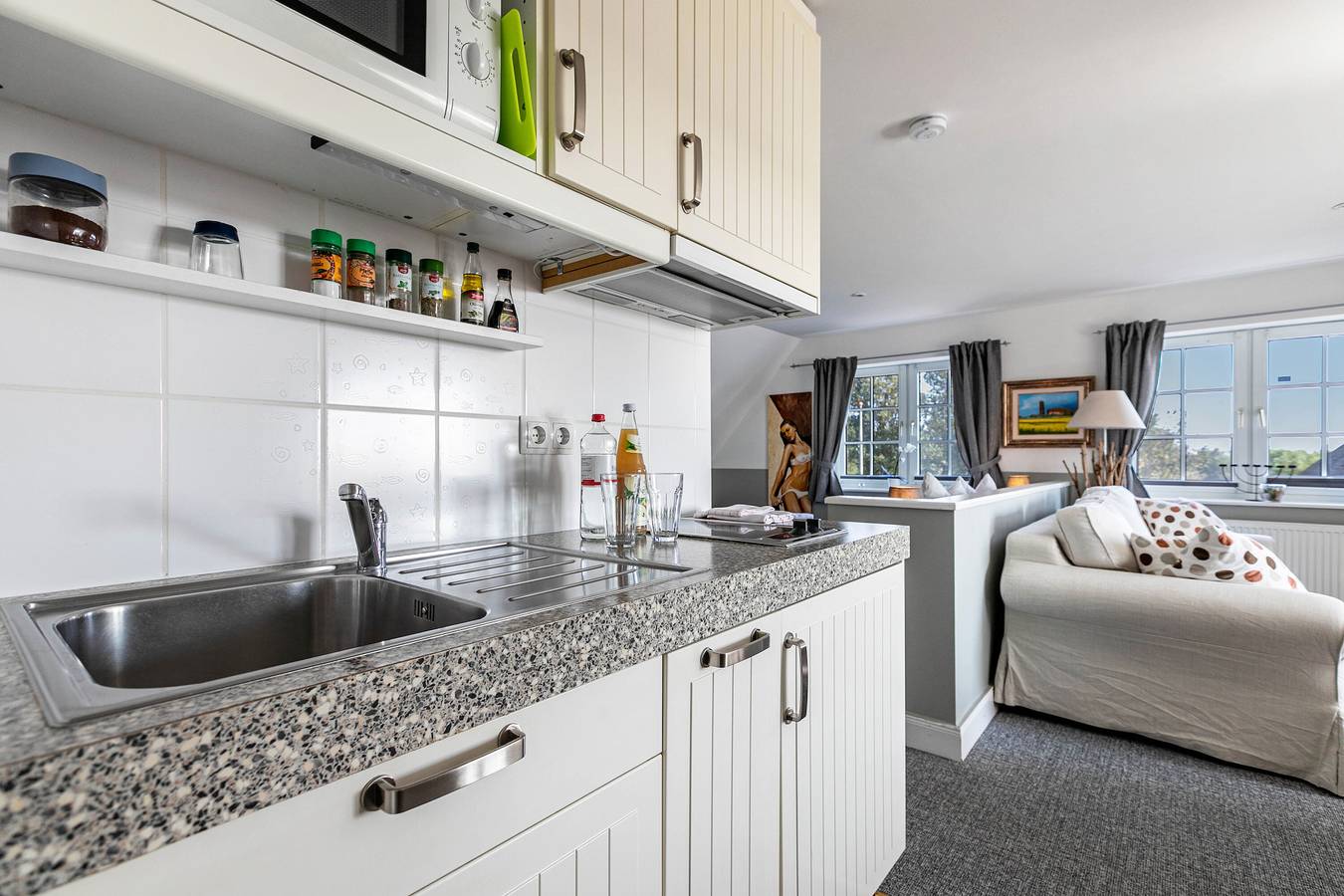 Ganze Wohnung, Ferienwohnung 'Südost' mit gemeinsamer Terrasse, privatem Garten und Wlan in Pellworm, Nordfriesland