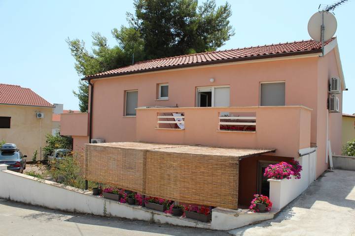 Ferienwohnung für 4 Personen, mit Balkon/Terrasse auf Ciovo