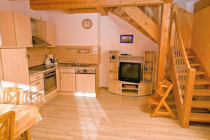 Ferienwohnung für 5 Personen, mit Pool und Balkon sowie Garten in Geslau