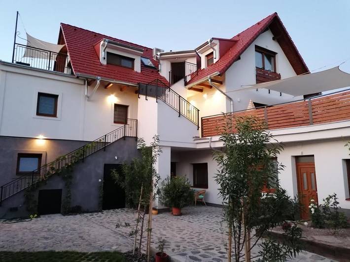 Gîte pour 4 personnes, avec jardin et vue à Szigliget - 2