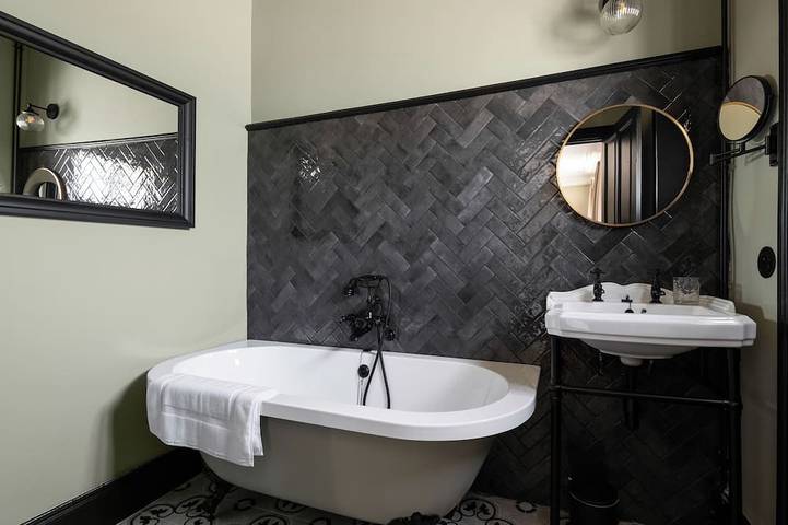 Location de vacances pour 10 personnes, avec balcon et jardin dans Thermes de Vittel - 4