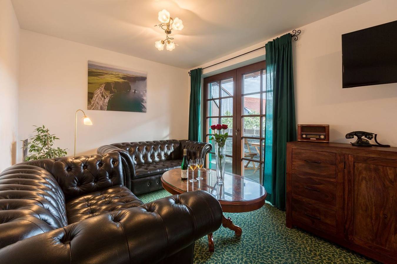 Ganze Ferienwohnung, Doppelzimmer "Cliff of Moher" im Haus Vitusfort in Hopfen am See, Bayerisch Schwaben