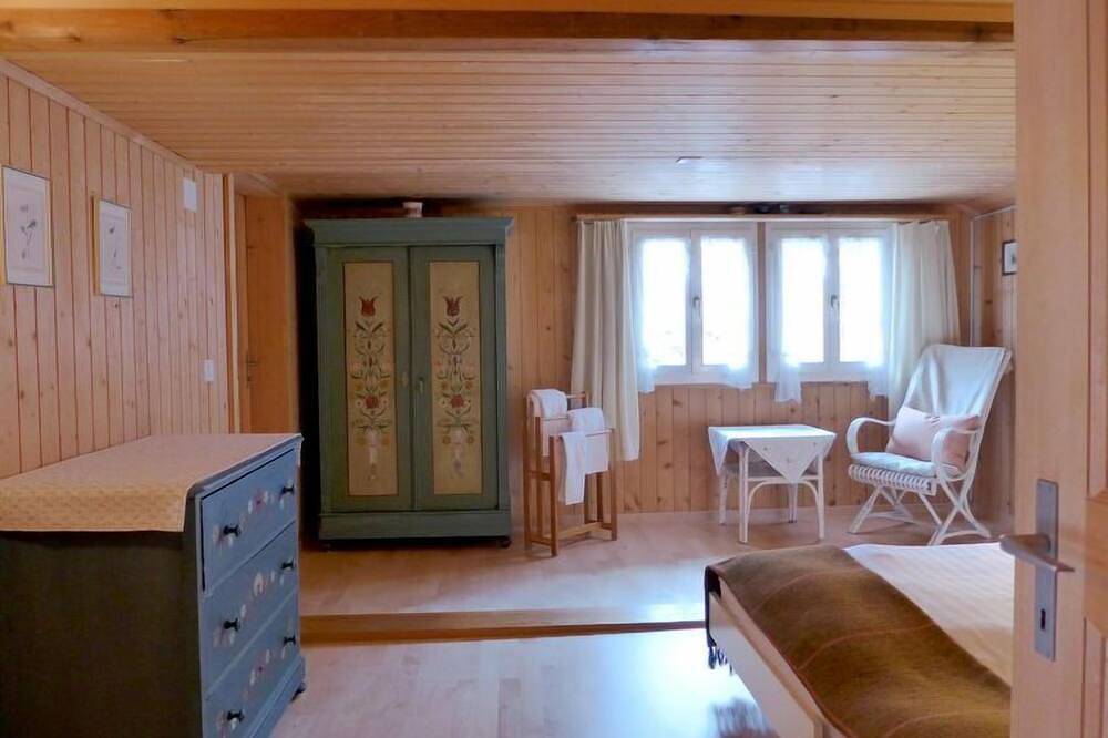 Chalet Esther in Brienz, Berner Oberland