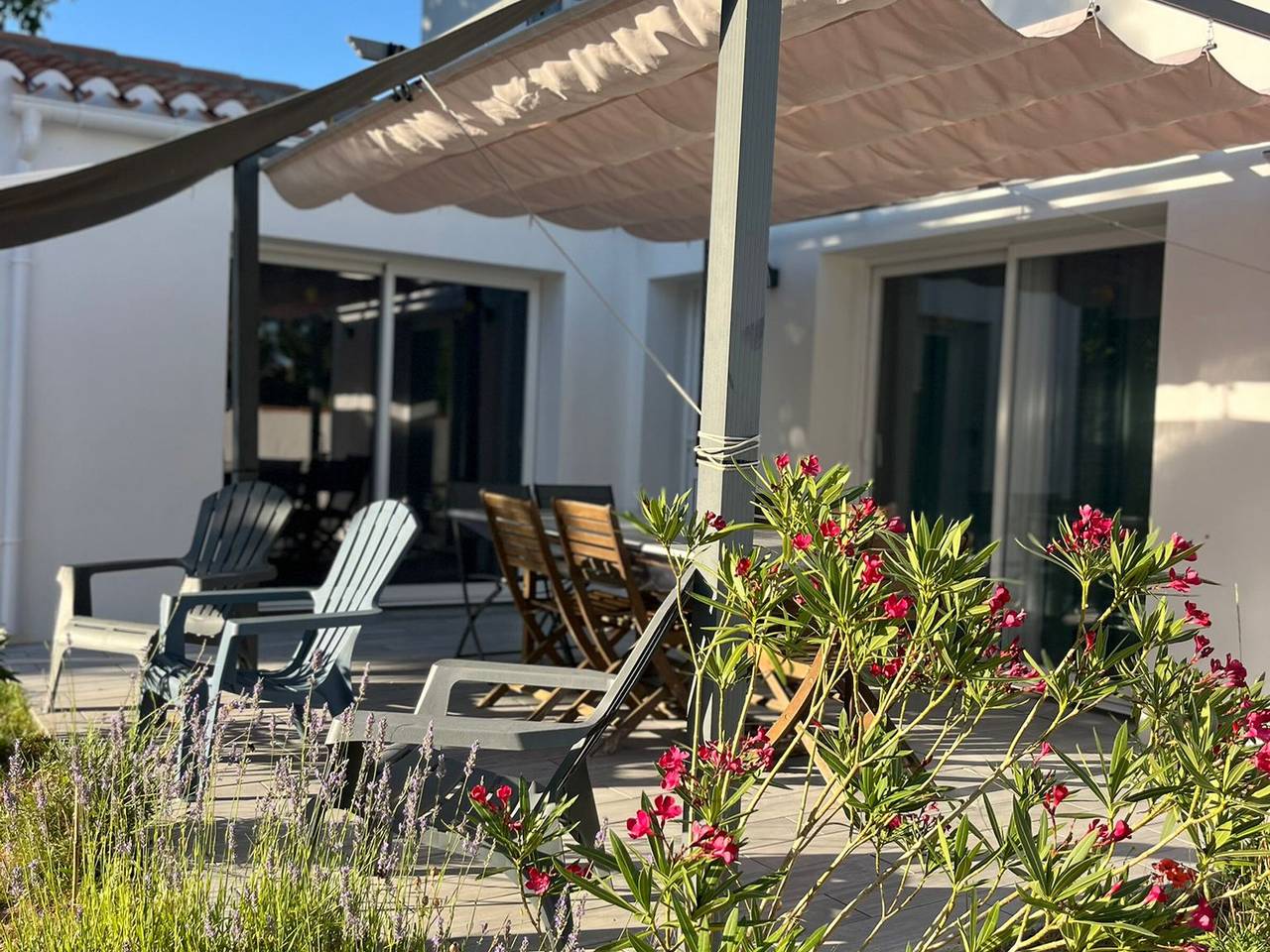 Bonita casa en Barbâtre, a 800m de la playa, para 7 personas con jardín cerrado, terraza y Wifi gratis in Barbâtre, Noirmoutier
