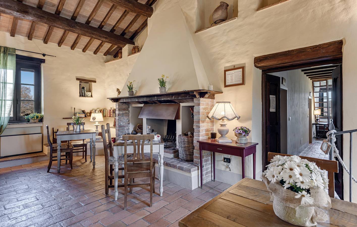 Rückzugsort am See mit Pool und Garten in der Nähe des Trasimeno-Sees in Magione, Lago Trasimeno