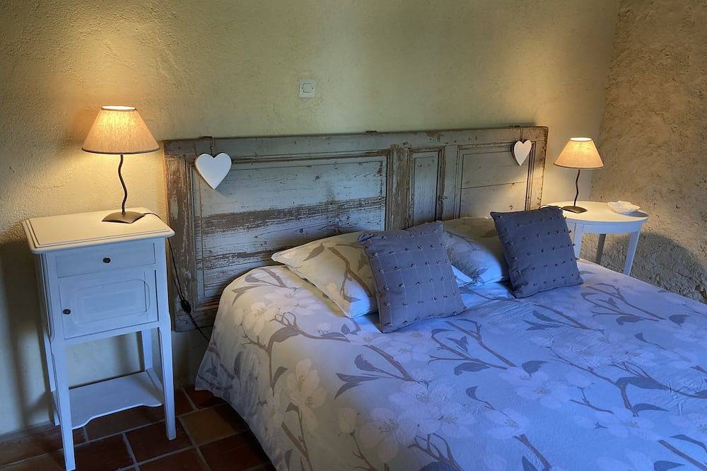 Maison Thisa, le gîte au coeur des vignobles in Villefranche-de-Lonchat, Périgord Pourpre