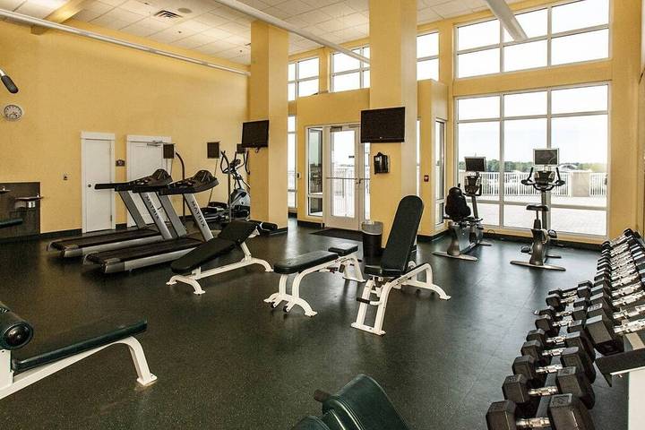 Vacation rental for 8 people, with balcony and pool as well as hot tub in Panama City Beach