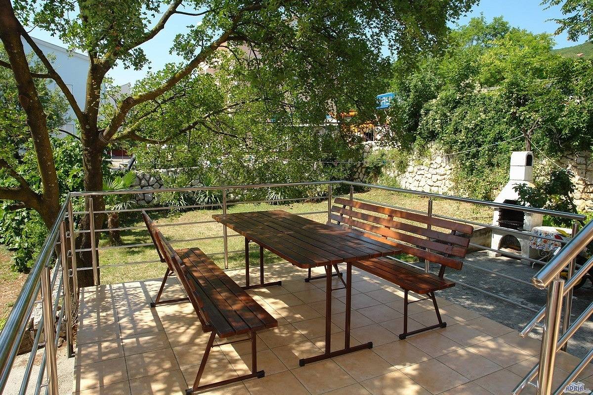 Entire apartment, Two bedroom apartment with terrace and sea view Dramalj, Crikvenica A-18467-c in Dramalj, Primorje-Gorski Kotar