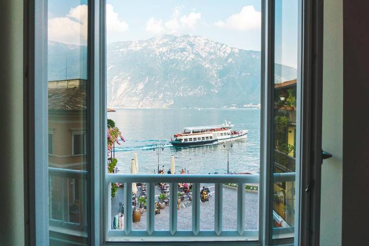 B&b per 2 persone, con vista lago e terrazza nonché panorama a Limone sul Garda
