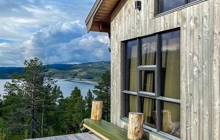Chalet voor 8 personen, with Terras and Tuin as well as Uitzicht op het meer in Noorwegen