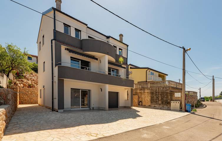 Ferienwohnung für 3 Personen, mit Terrasse und Garten