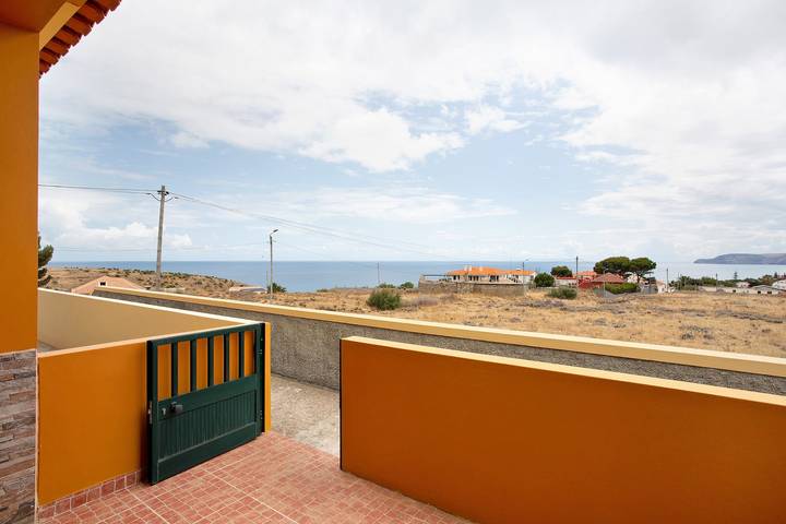 Casa de vacaciones "Cantinho Solpraia" con vistas al mar, jardín y Wi-Fi in Porto Santo, Isla de Madeira