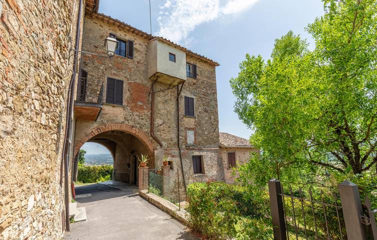 Location de vacances pour 14 personnes, avec vue ainsi que jardin et piscine à Città di Castello - 4