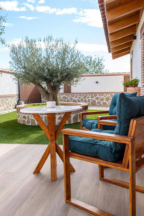Casa rural para 6 personas, con vistas además de jardín y piscina en Montes de Toledo - 3