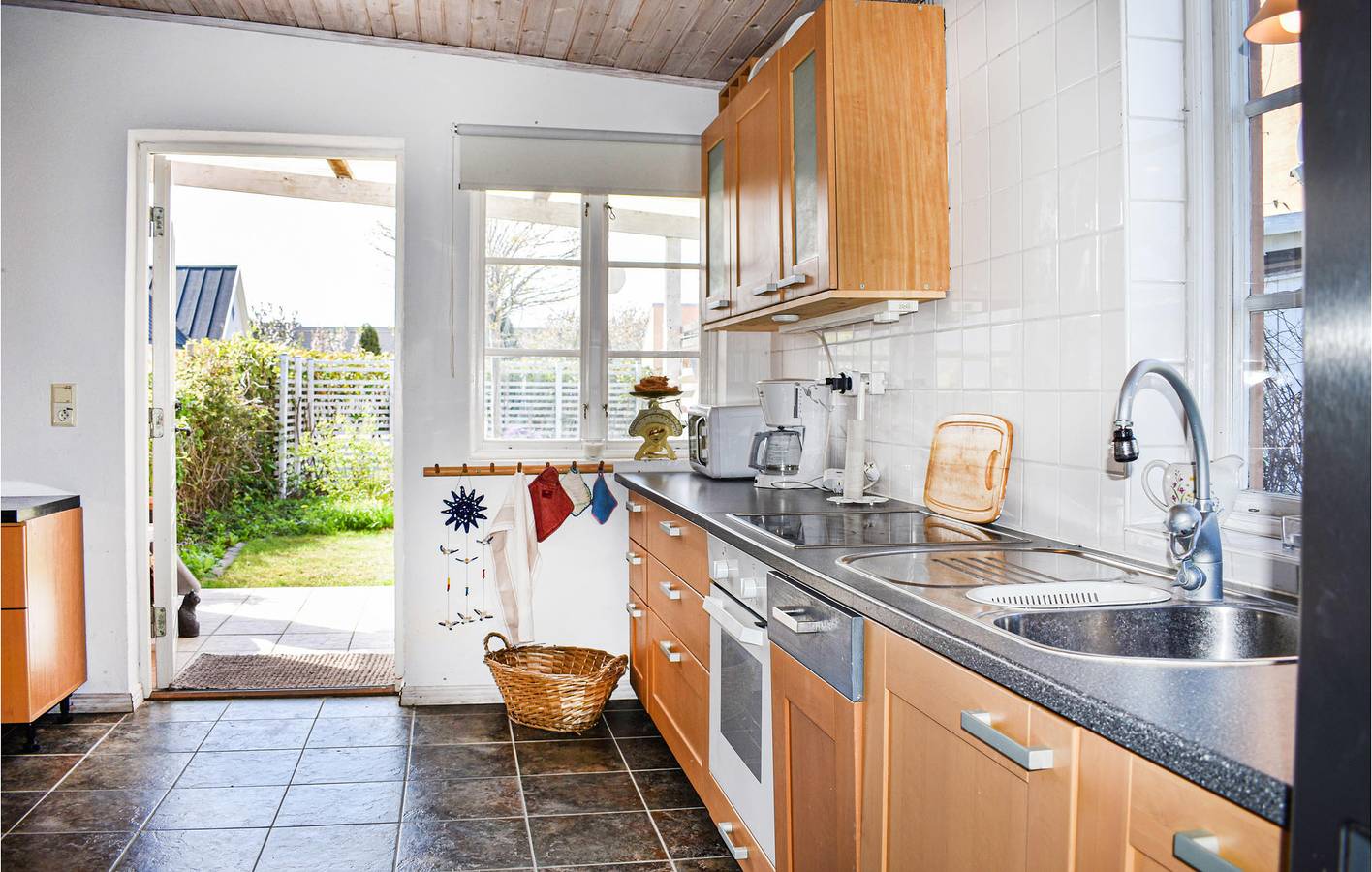 Ferienhaus für 4 Personen mit Terrasse in Skillinge, Österlen