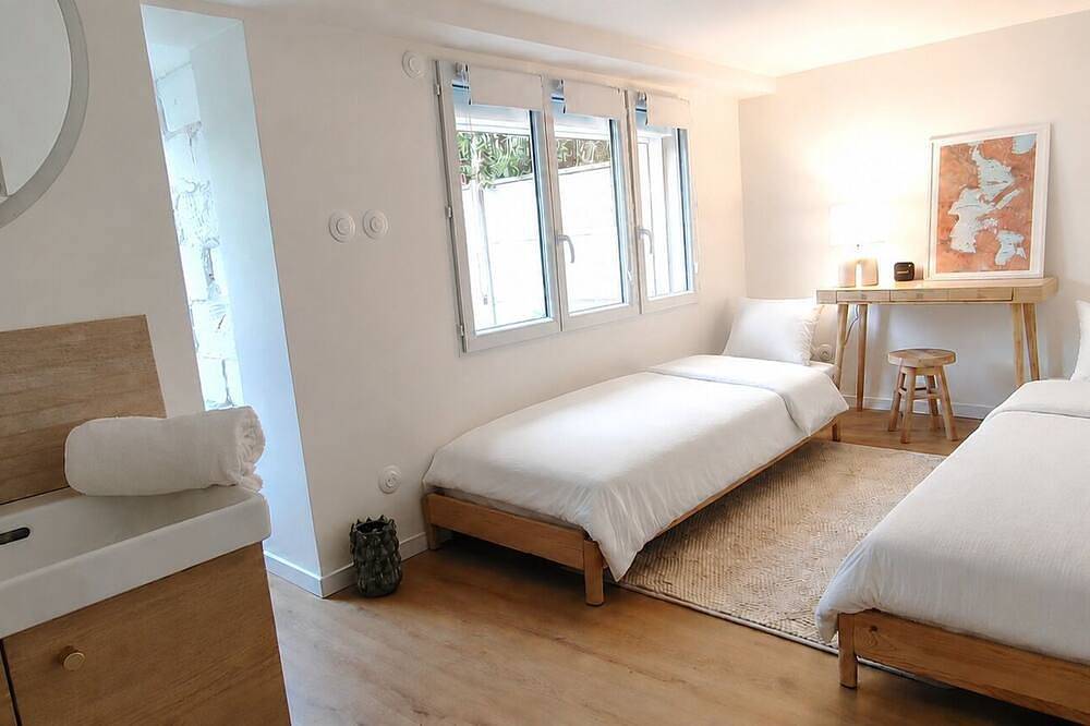 Cosy mini-suite with private shower, garden & terrace - near Paris/Disney in Brou-sur-Chantereine, Seine-et-Marne