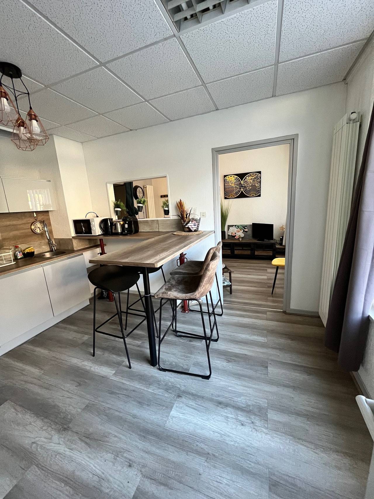 Apartamento entero, 10 mins from annecy, apartment apartment near the lake in Sévrier, Parque natural regional del Macizo de Bauges