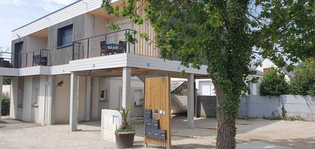 Location de vacances pour 6 personnes, avec vue et jardin dans Plage Saint Marc - 3