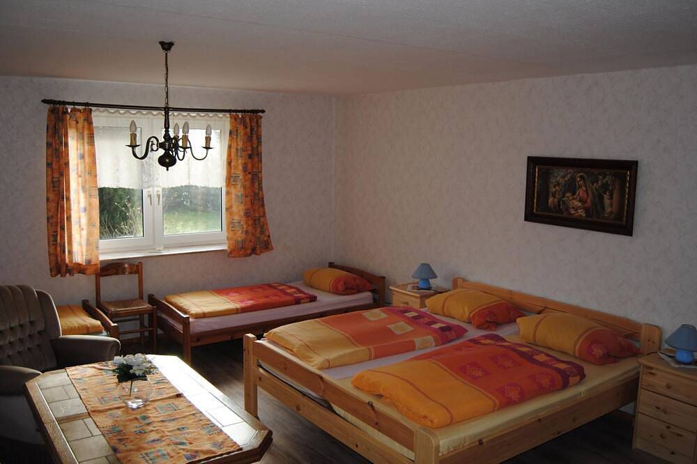 Ganze Wohnung, Wohnung in beliebtem Gästehaus mit Fahrradverleih in Windeby, Rendsburg-Eckernförde