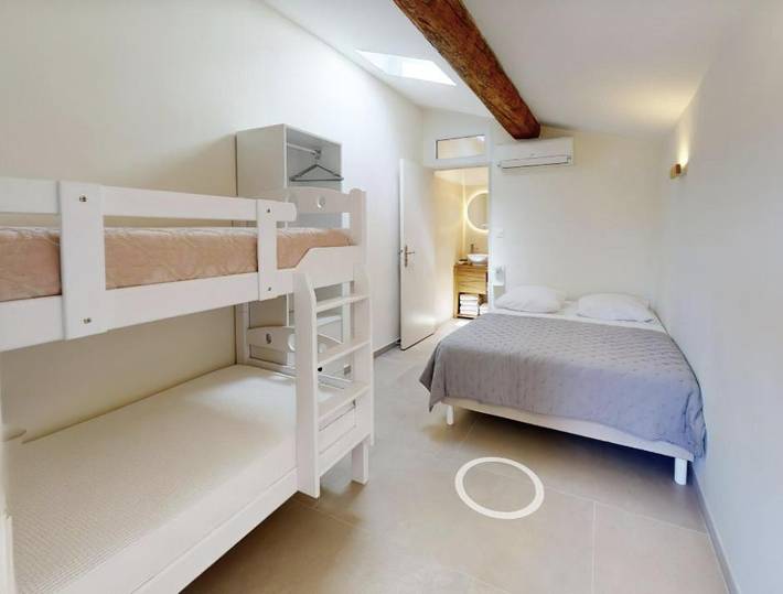 Gîte pour 12 personnes, avec Terrasse à Rodilhan - 4