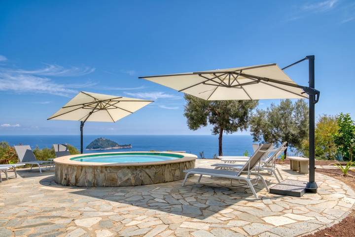 Villa Luce del Sol  with Pool - S in Alassio, Riviera di Ponente