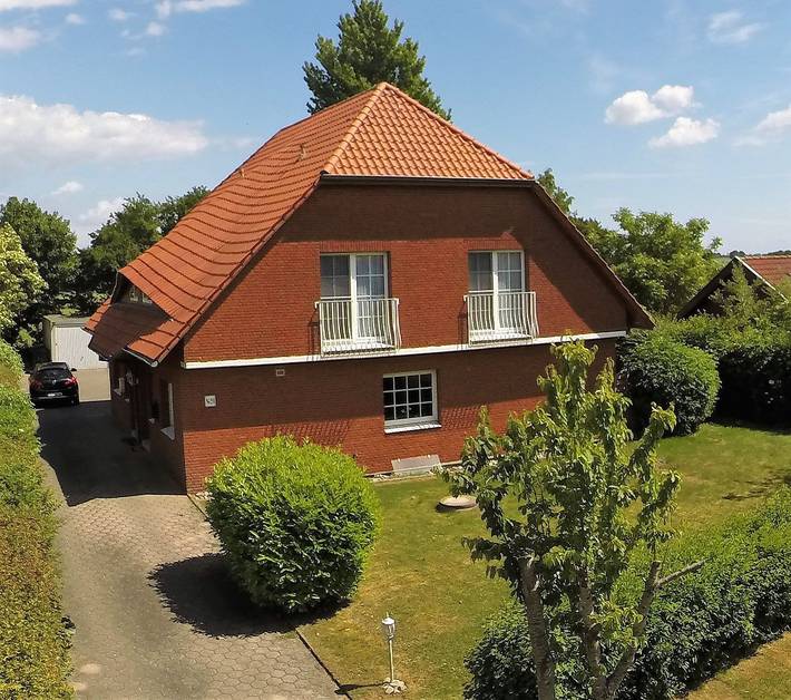 Ferienhaus für 6 Personen, mit Terrasse und Garten in Hasselberg - 2
