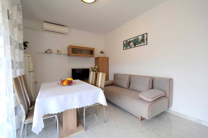 Ferienwohnung für 4 Personen, mit Balkon in Malinska - 3