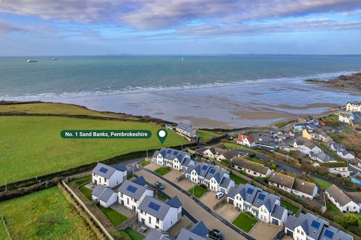 No.1 Sand Banks in Broad Haven, Pembrokeshire