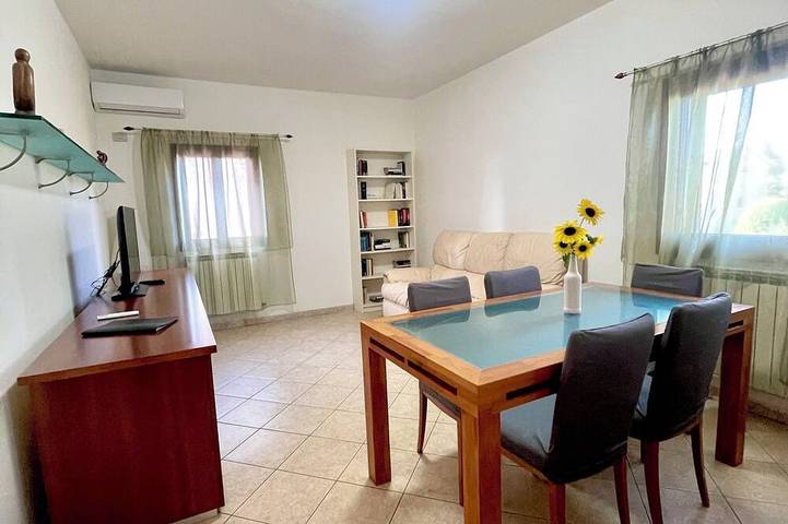 Holiday apartment for 5 people, with garden and hot tub - 1
