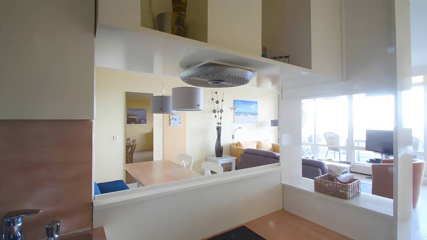 Ganze Wohnung, Ferienwohnung Albatros mit Meerblick, Balkon, Wlan und Tiefgarage in Noordwijk aan Zee in Noordwijk aan Zee, Noordwijk