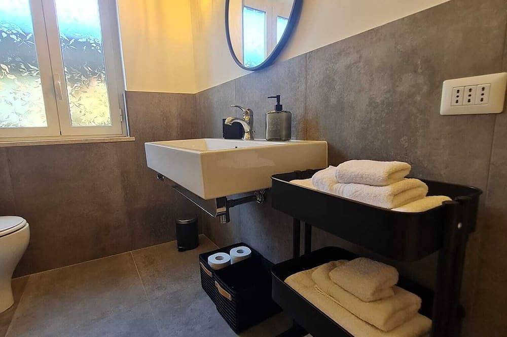 Fiumicino detached house: \" The Nest \".  Airport, Sea, Rome. in Fiumicino, Provincia de Roma