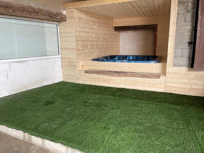 Location de vacances pour 15 personnes, avec jacuzzi et terrasse dans Saint-Martin-Lestra - 3